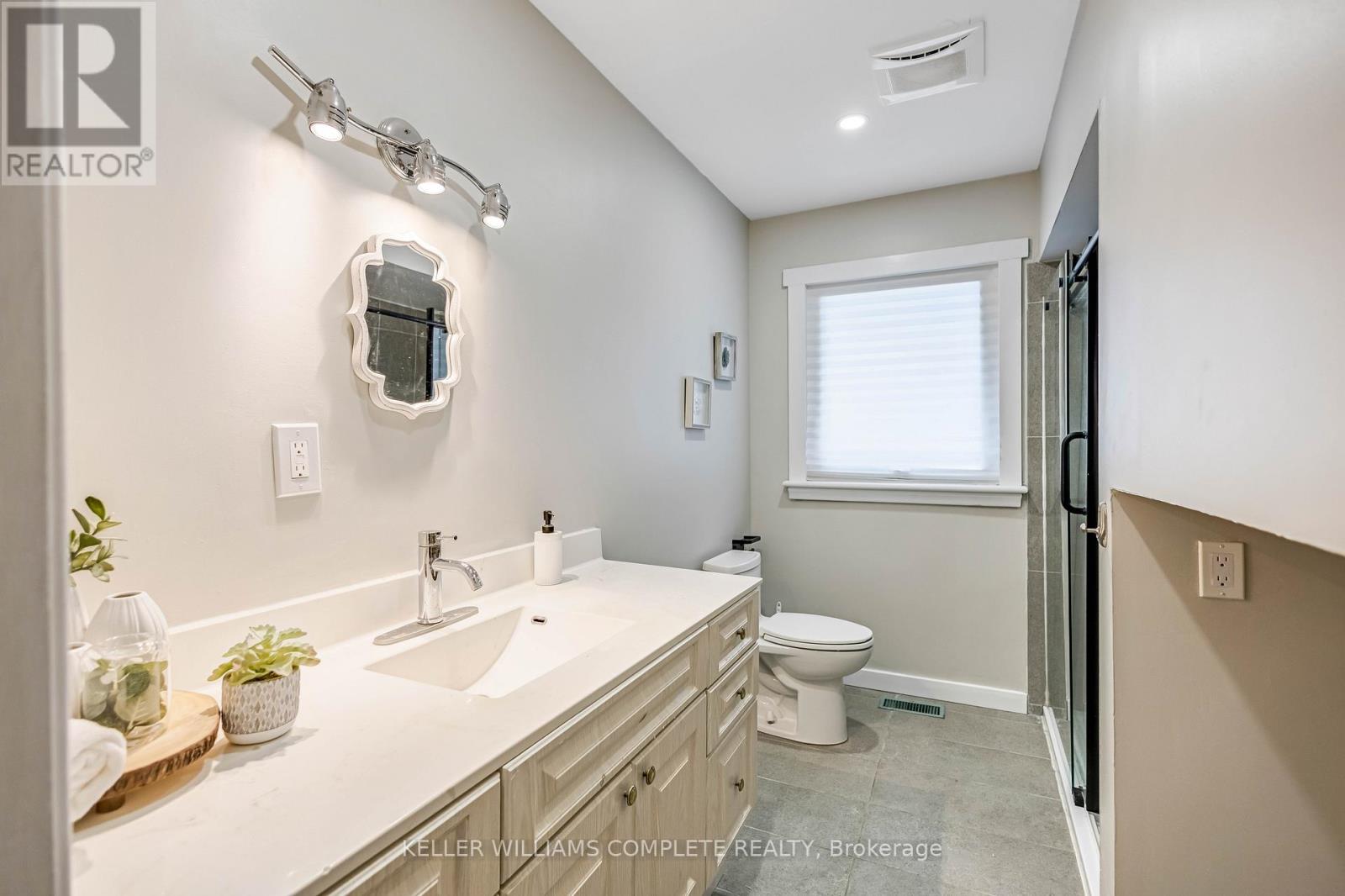 626 Iroquois Avenue, Hamilton, Ontario  L9G 3B4 - Photo 26 - X12738898