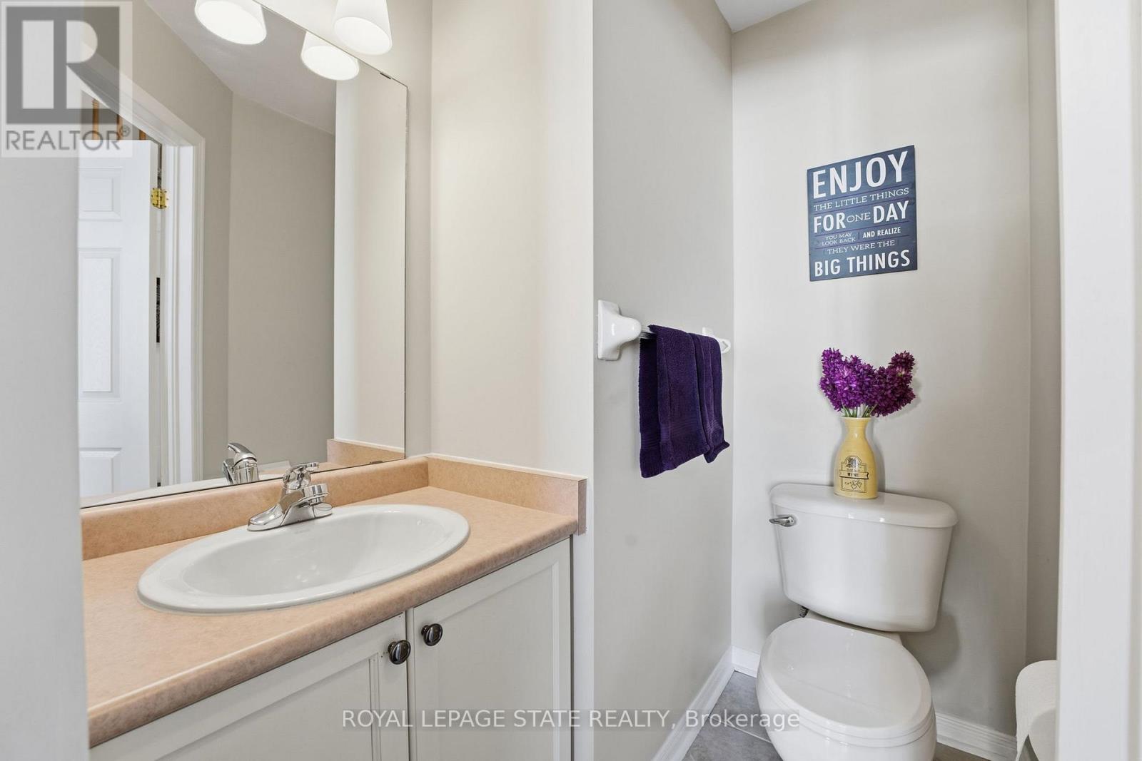 115 Benziger Lane, Hamilton, Ontario  L8E 6G5 - Photo 5 - X12738968