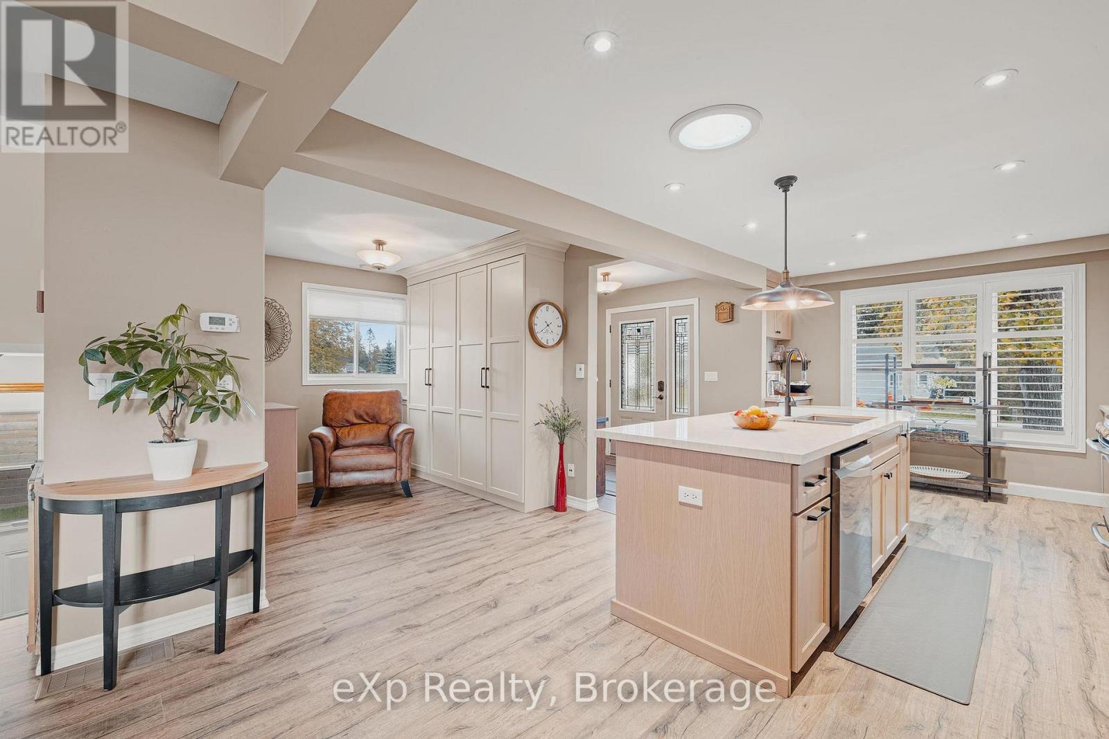 236 Main Street E, Southgate, Ontario  N0C 1B0 - Photo 12 - X12482990