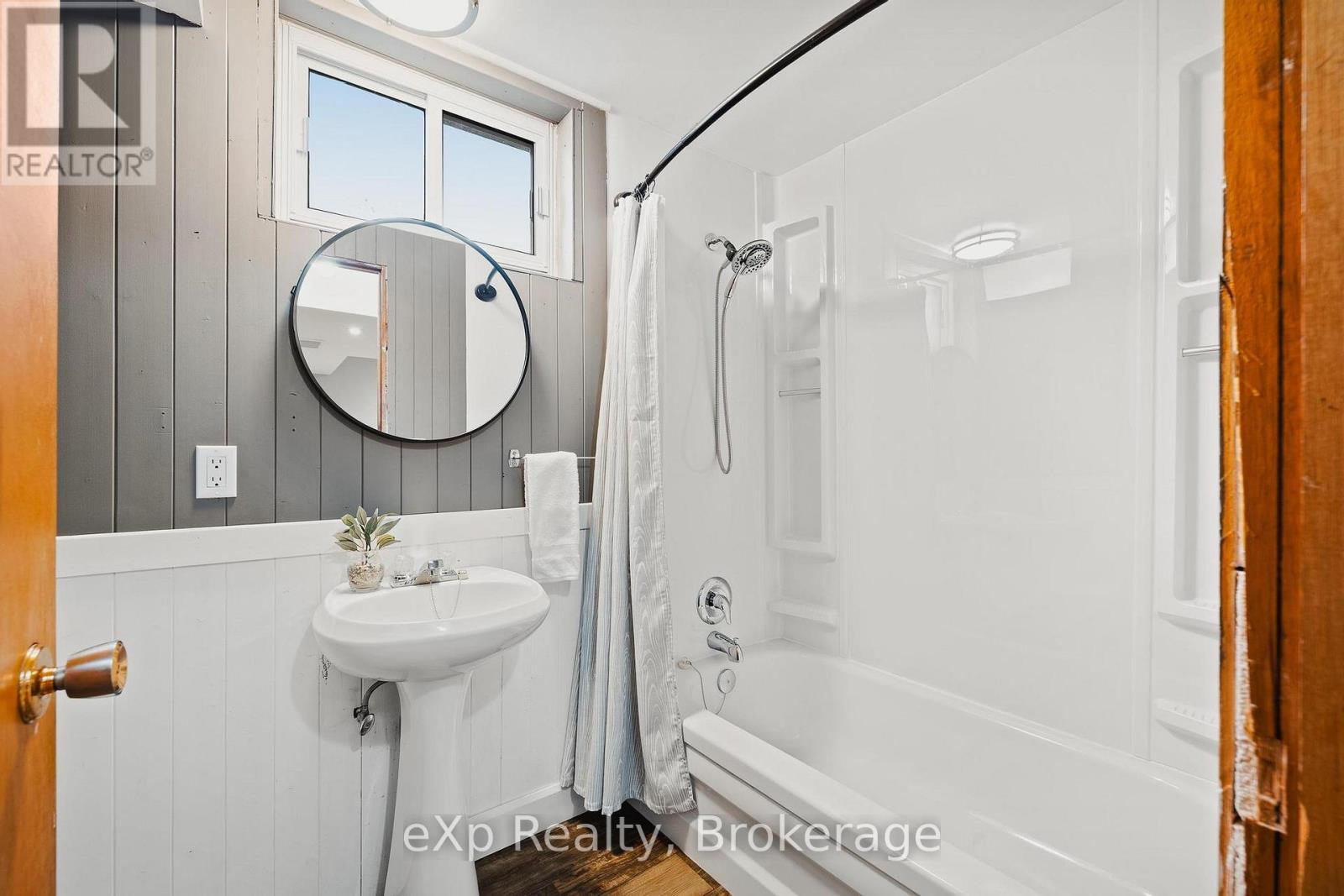 236 Main Street E, Southgate, Ontario  N0C 1B0 - Photo 35 - X12482990