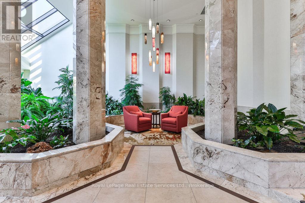 701 - 2170 Marine Drive, Oakville, Ontario  L6L 5V1 - Photo 7 - W12739066