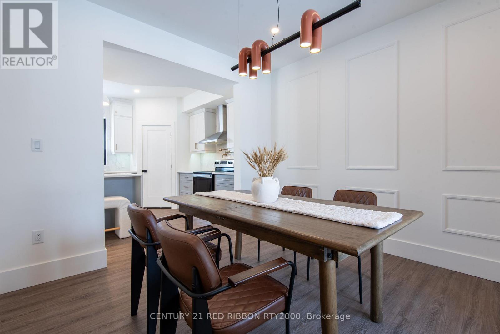 Photo 17 of 50 for 18 Mcnab Street