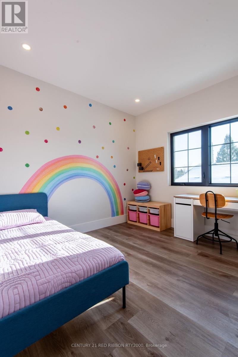 18 Mcnab Street, Strathroy-Caradoc, Ontario  N7G 2E9 - Photo 39 - X12729582