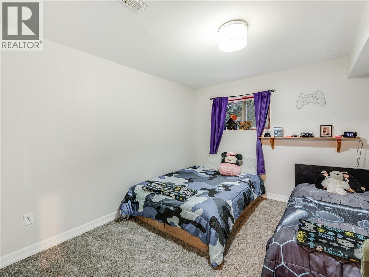 29 Kootenay Avenue N, Fruitvale, British Columbia V0G 1L0 - Photo 28 - 10373907