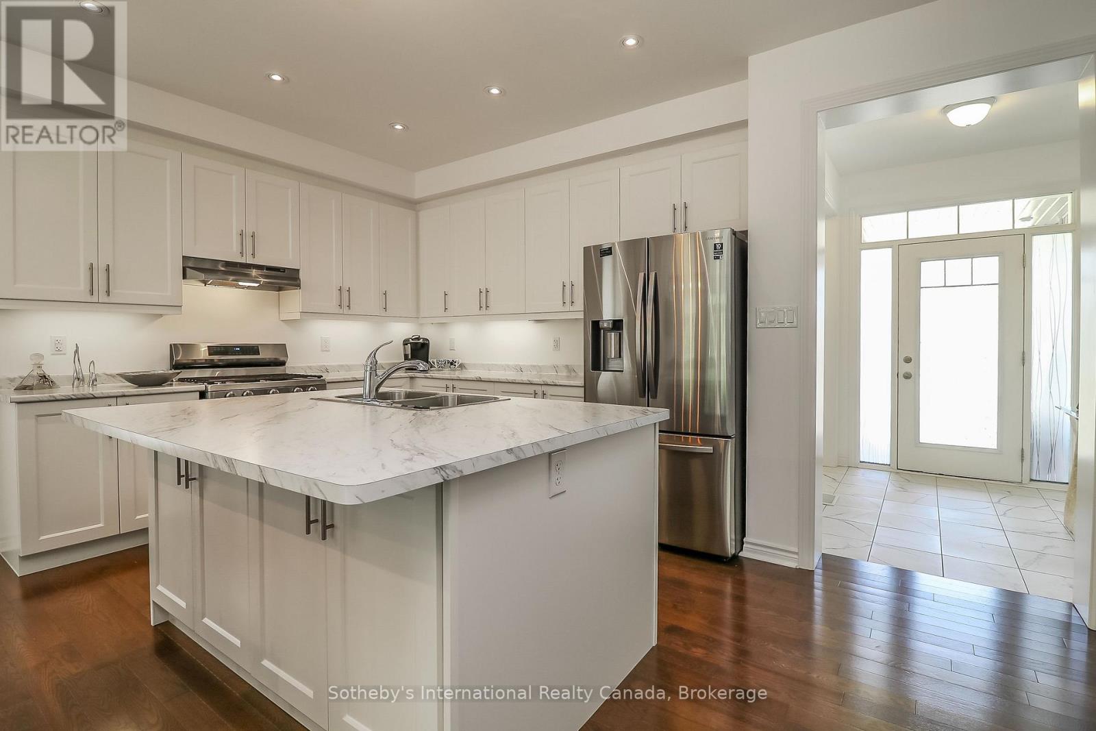 36 Kirby Avenue, Collingwood, Ontario  L9Y 3W8 - Photo 9 - S12739070