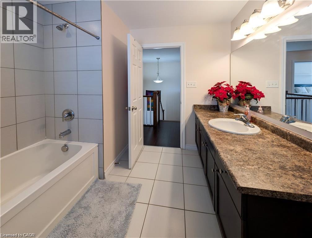 240 Bismark Drive, Cambridge, Ontario  N1S 0A5 - Photo 35 - 40801008