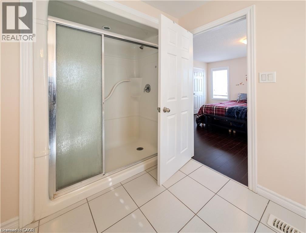 240 Bismark Drive, Cambridge, Ontario  N1S 0A5 - Photo 38 - 40801008