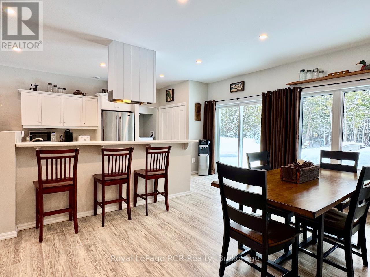 118 Fowlie Road, Northern Bruce Peninsula, Ontario N0H 1W0 - Photo 13 - X12739016