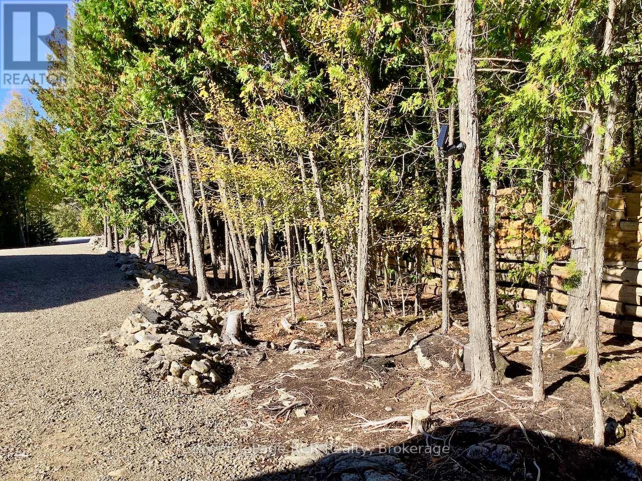 118 Fowlie Road, Northern Bruce Peninsula, Ontario N0H 1W0 - Photo 34 - X12739016