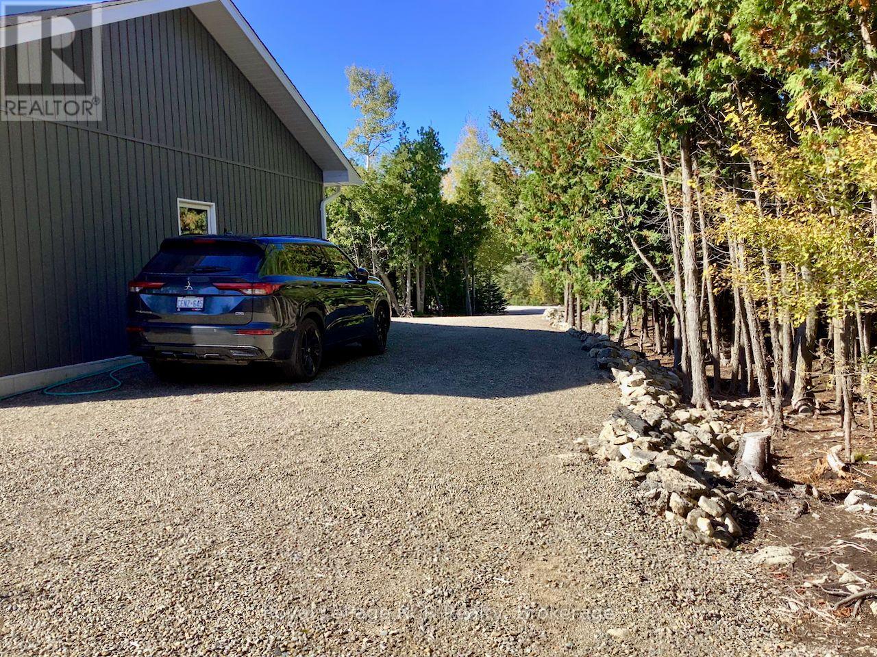 118 Fowlie Road, Northern Bruce Peninsula, Ontario N0H 1W0 - Photo 35 - X12739016