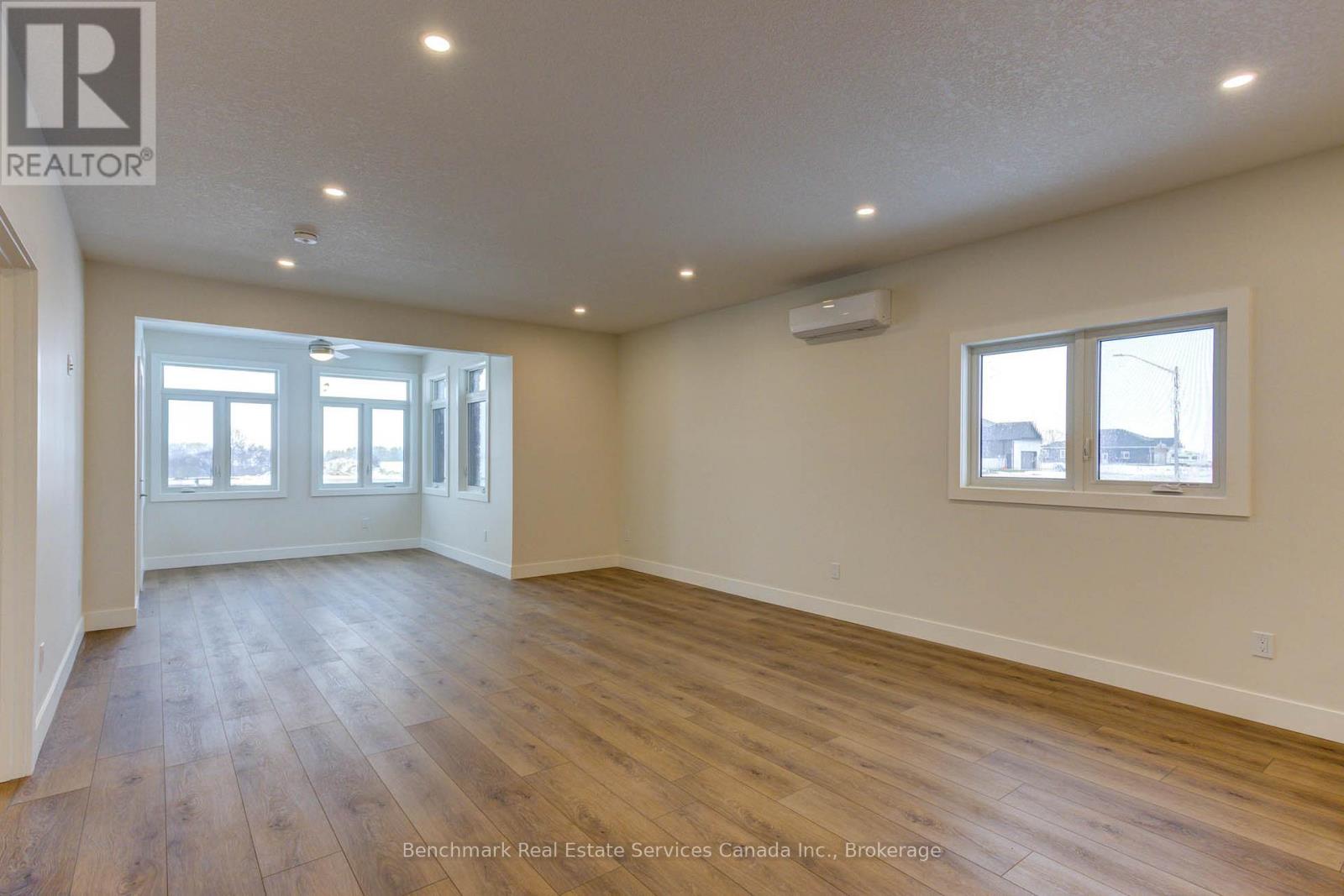 59 Cavalier Crescent, Huron-Kinloss, Ontario  N0G 2R0 - Photo 12 - X12739110