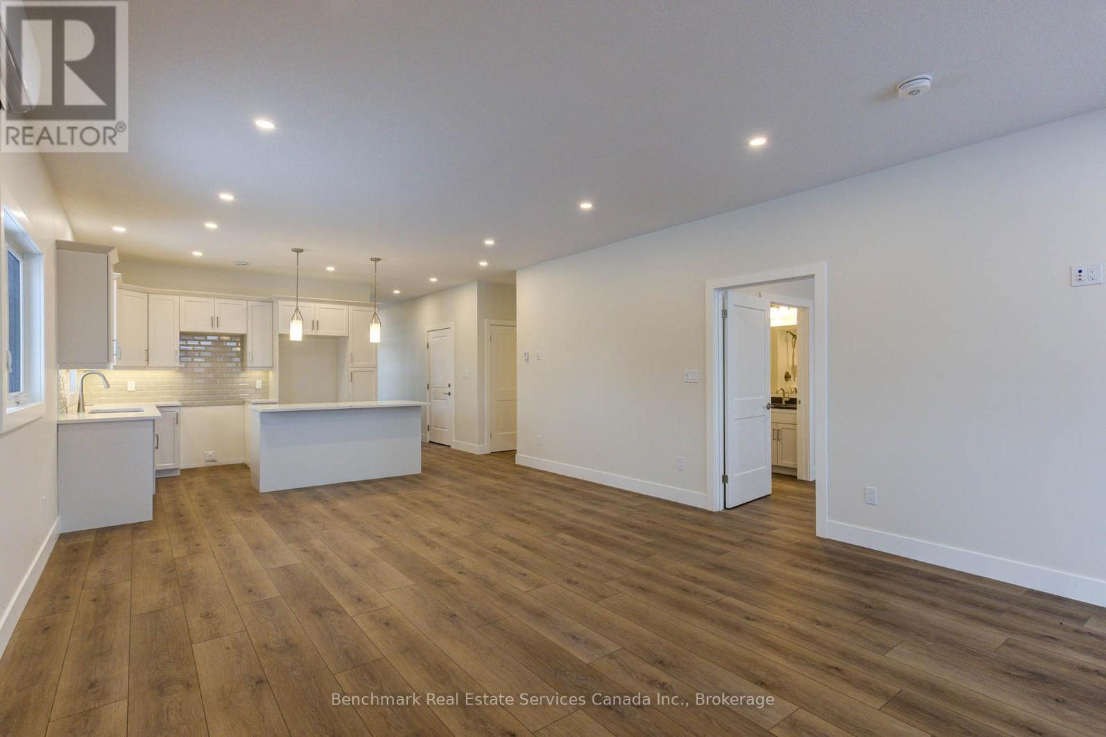 65 Cavalier Crescent, Huron-Kinloss, Ontario  N0G 2R0 - Photo 17 - X12739148