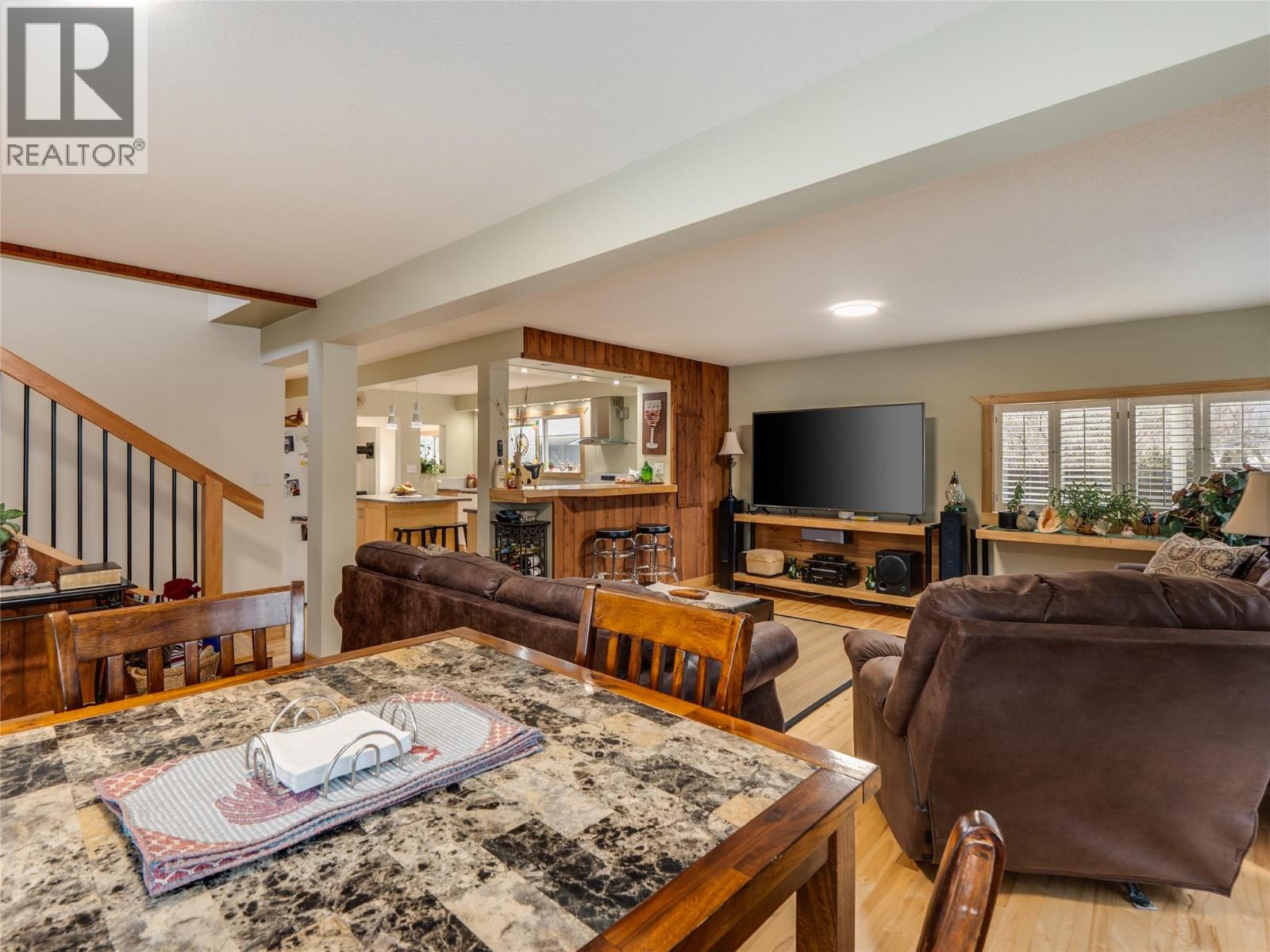 223 102nd Street, Castlegar, British Columbia V1N 3E5 - Photo 19 - 10374027