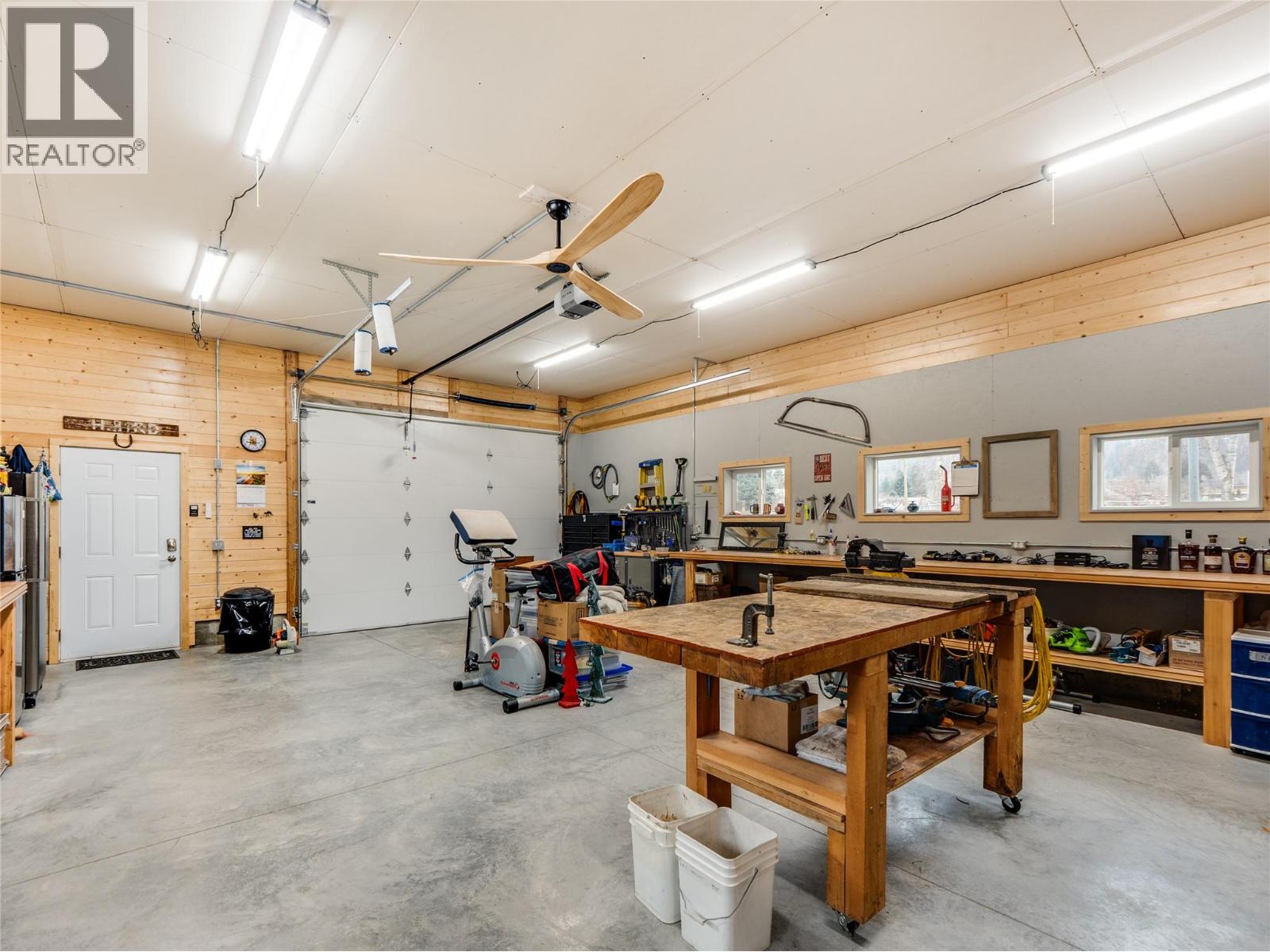 223 102nd Street, Castlegar, British Columbia V1N 3E5 - Photo 52 - 10374027