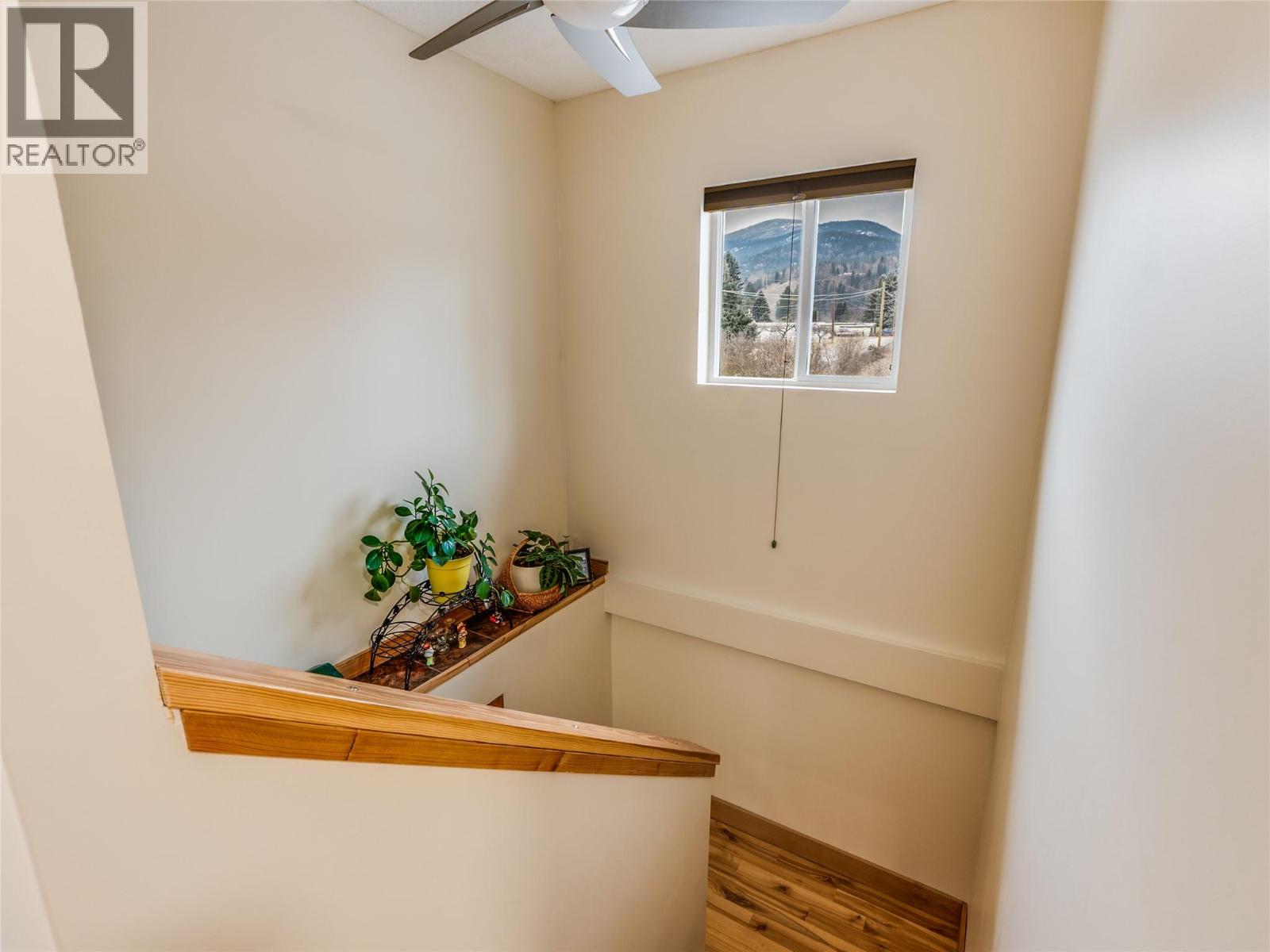 223 102nd Street, Castlegar, British Columbia V1N 3E5 - Photo 32 - 10374027