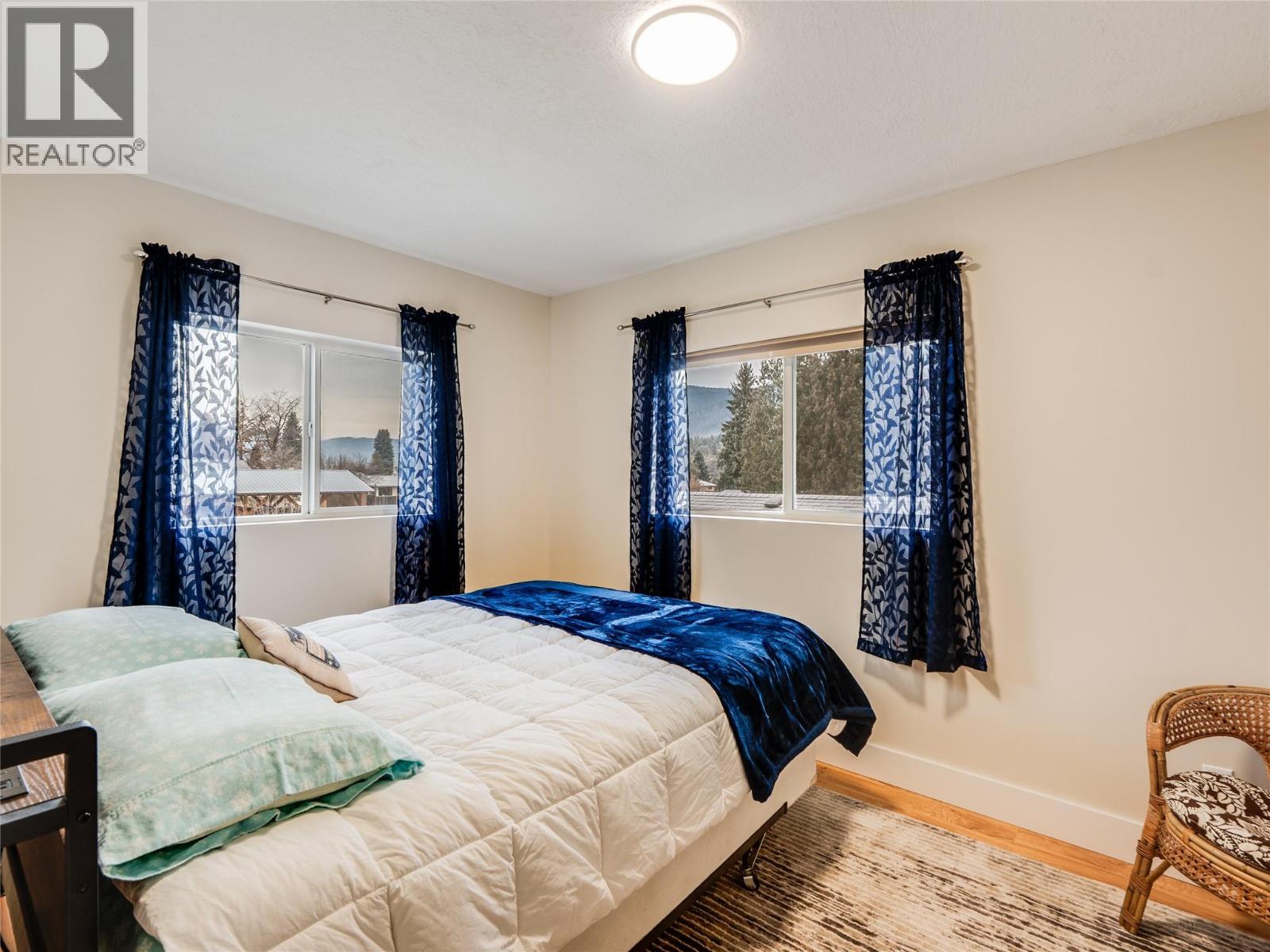 223 102nd Street, Castlegar, British Columbia V1N 3E5 - Photo 37 - 10374027