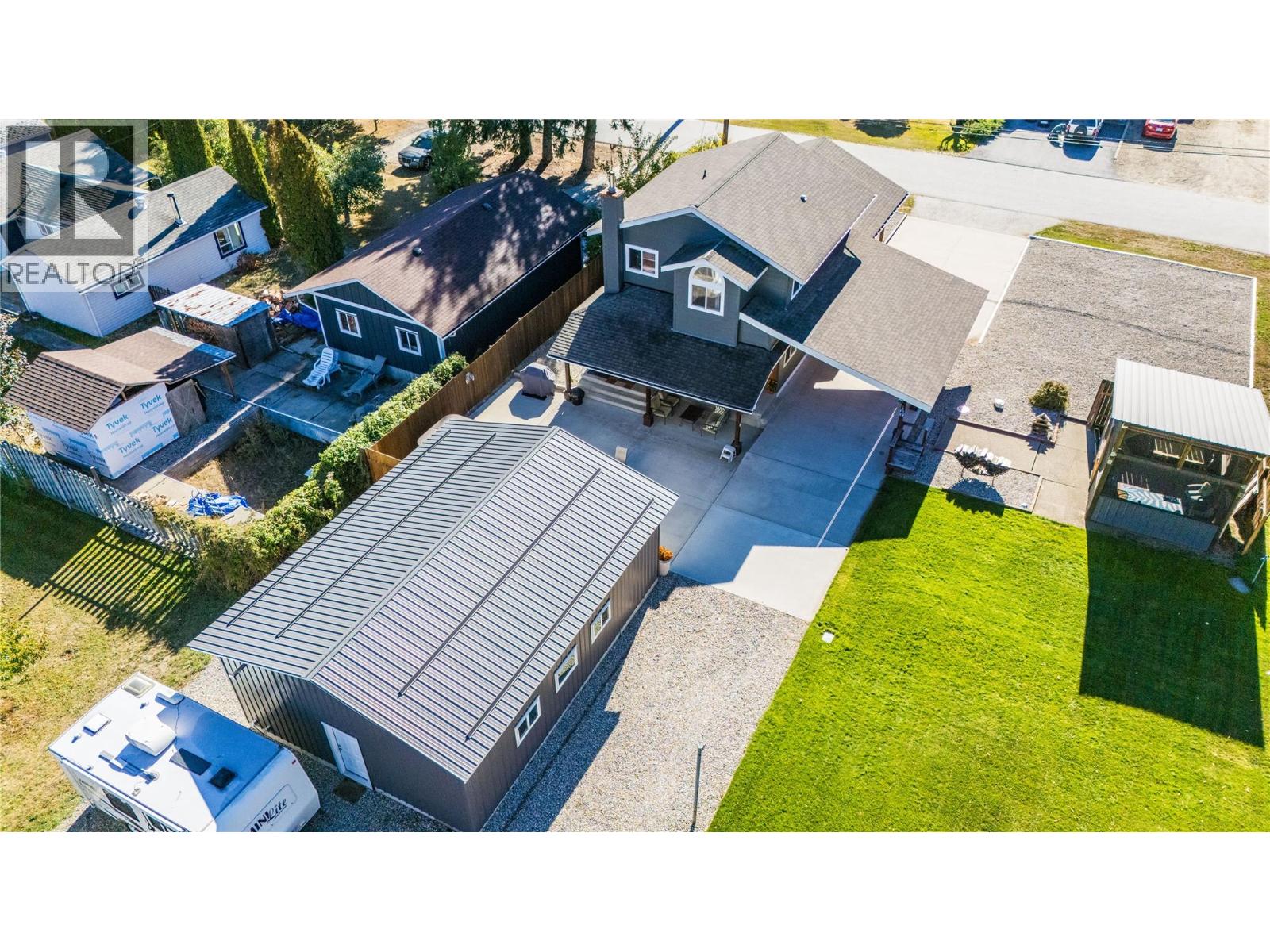 223 102nd Street, Castlegar, British Columbia V1N 3E5 - Photo 66 - 10374027