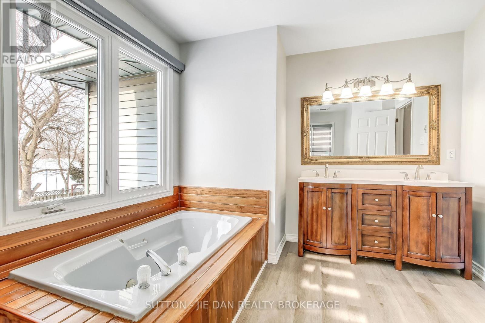 33 Repton Avenue, London North, Ontario  N5X 3G3 - Photo 19 - X12739074