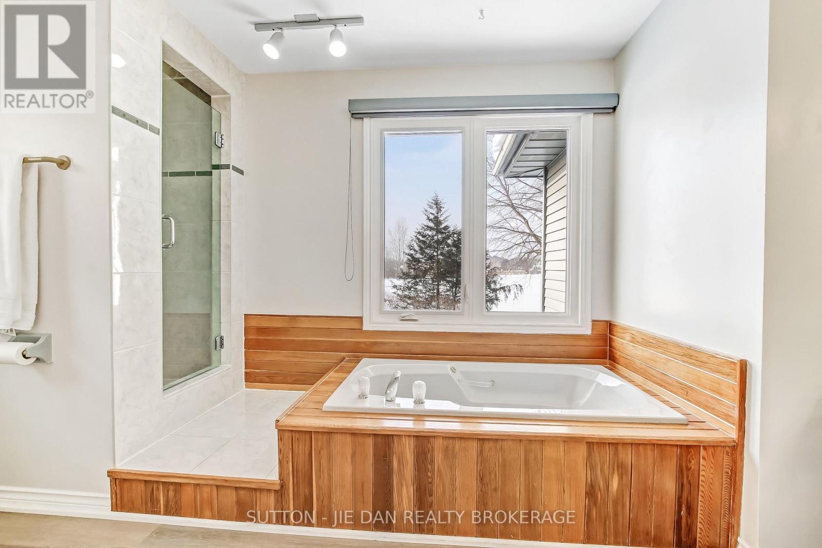 33 Repton Avenue, London North, Ontario  N5X 3G3 - Photo 20 - X12739074