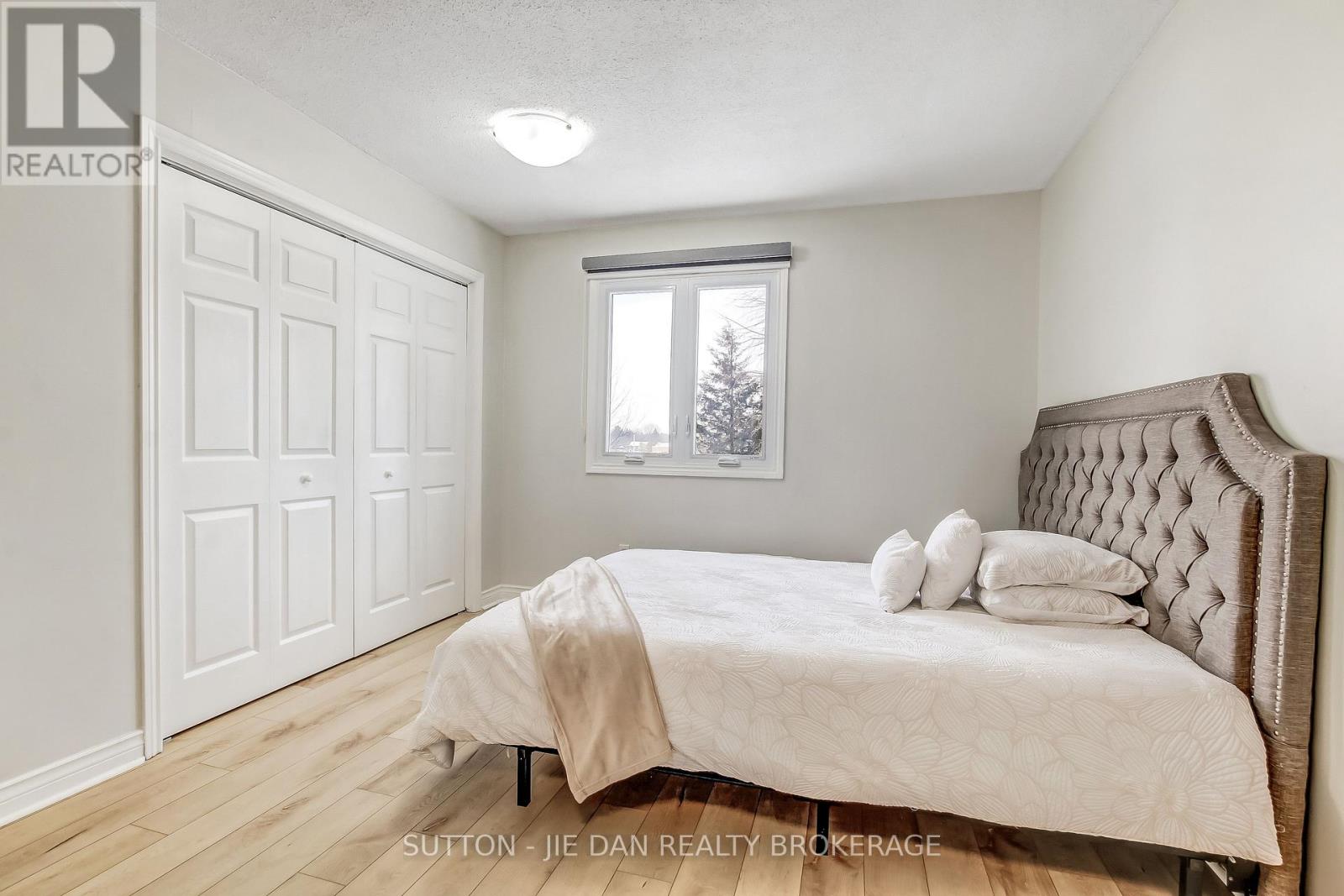 33 Repton Avenue, London North, Ontario  N5X 3G3 - Photo 23 - X12739074