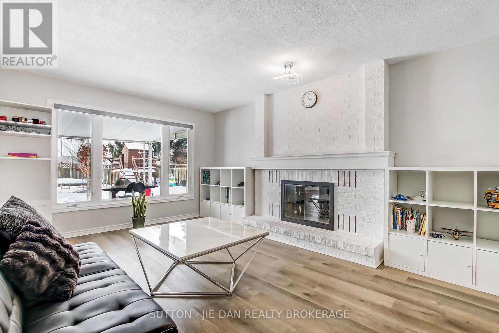 33 Repton Avenue, London North, Ontario  N5X 3G3 - Photo 6 - X12739074