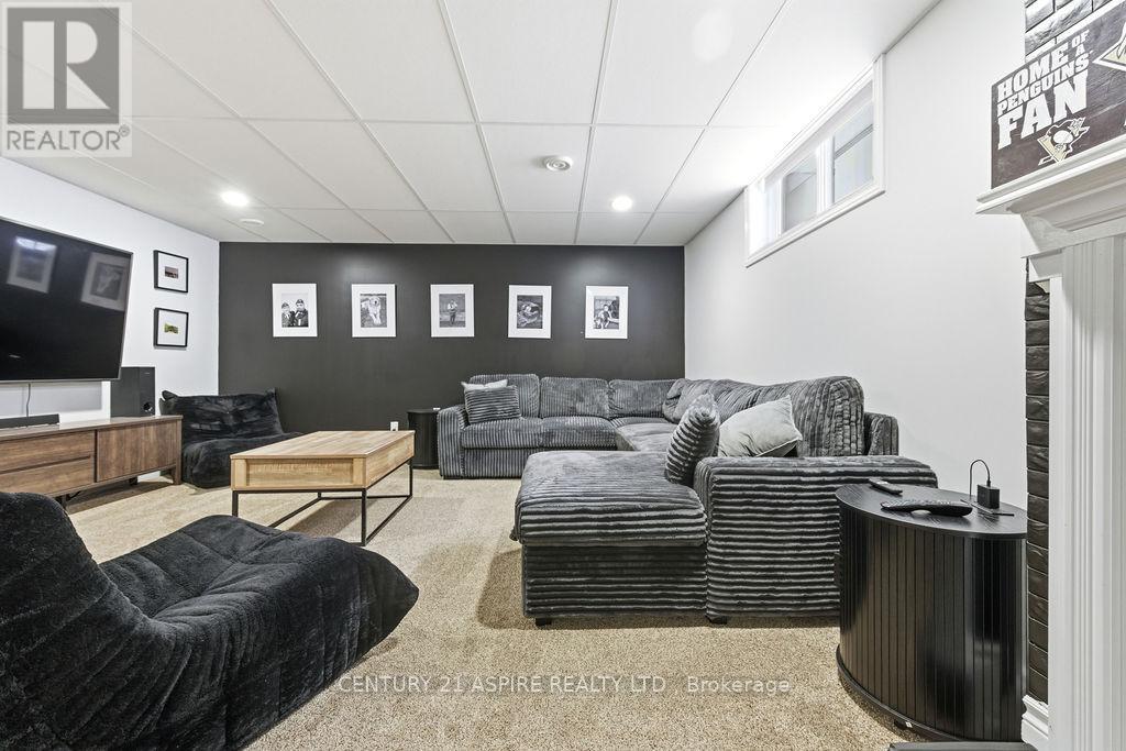 2036 Sandstone Crescent, Petawawa, Ontario  K8H 0A6 - Photo 40 - X12739052