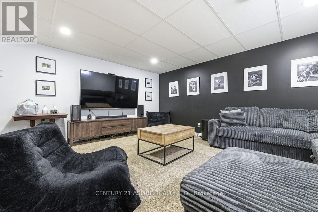 2036 Sandstone Crescent, Petawawa, Ontario  K8H 0A6 - Photo 41 - X12739052