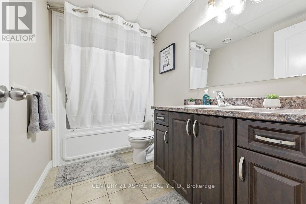 2036 Sandstone Crescent, Petawawa, Ontario  K8H 0A6 - Photo 46 - X12739052