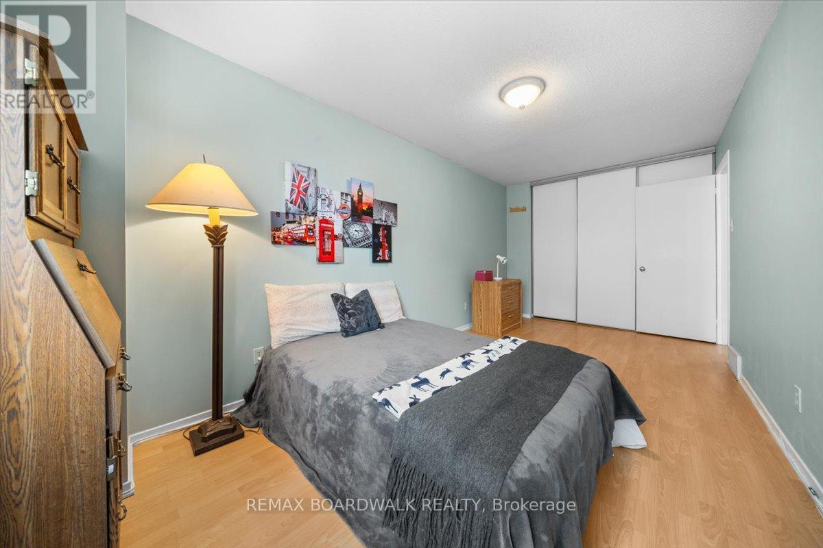 111 Celtic Court, Ottawa, Ontario  K1T 2A1 - Photo 24 - X12739128