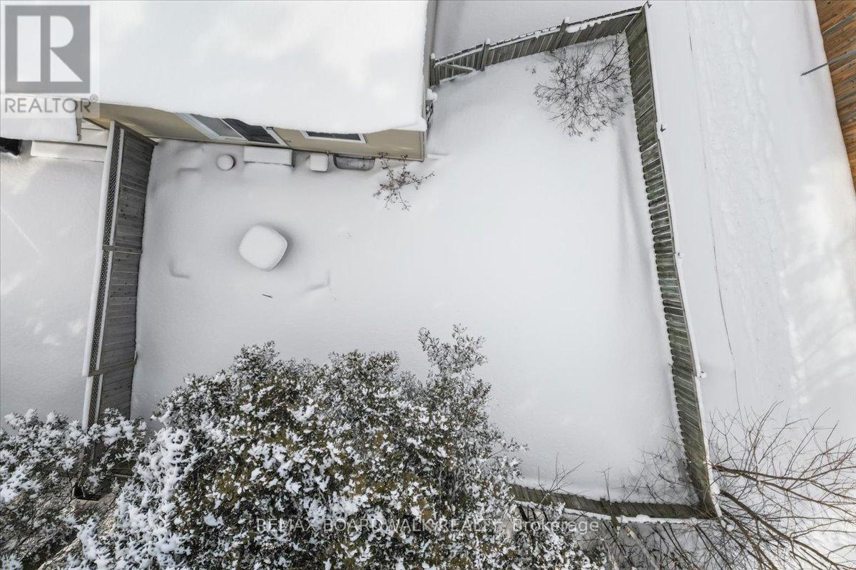 111 Celtic Court, Ottawa, Ontario  K1T 2A1 - Photo 30 - X12739128