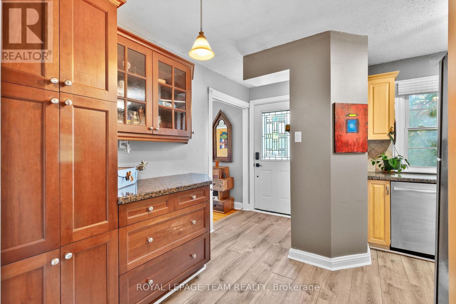 421 Greenwood Avenue, Ottawa, Ontario  K2A 0X5 - Photo 4 - X12739140