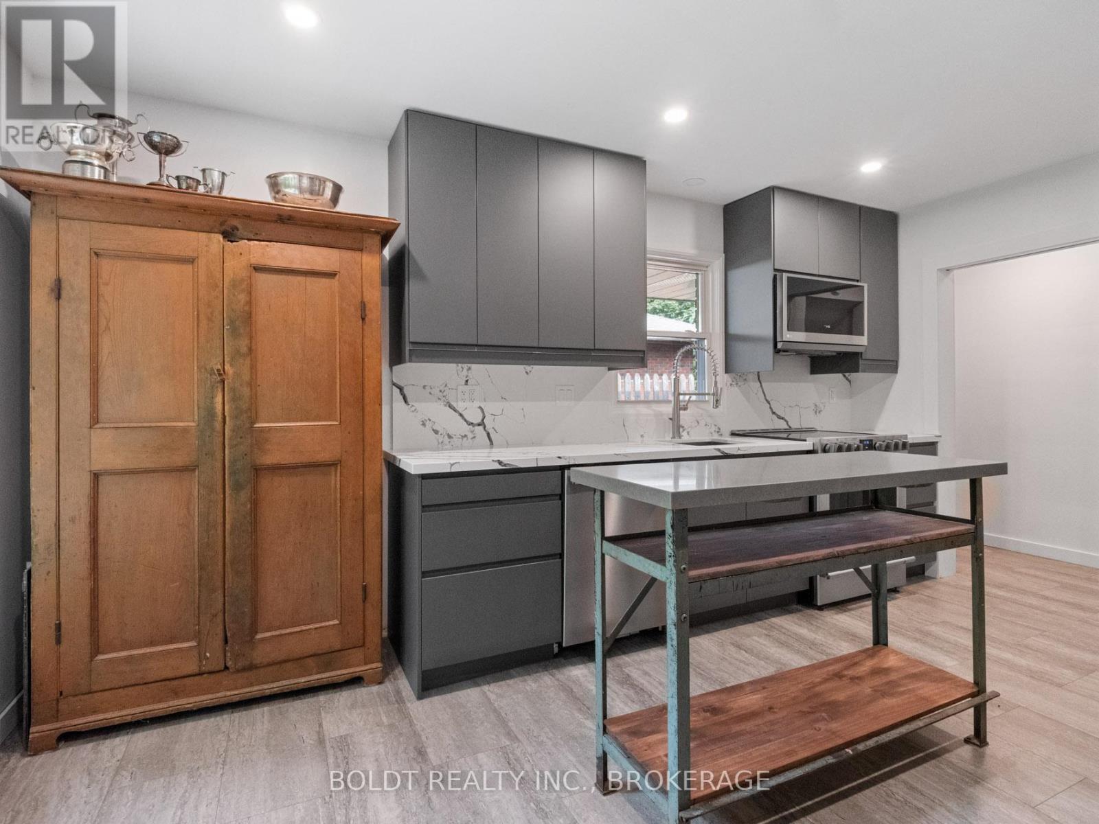 38 Kenworth Drive, St. Catharines, Ontario  L2M 4S2 - Photo 9 - X12739040