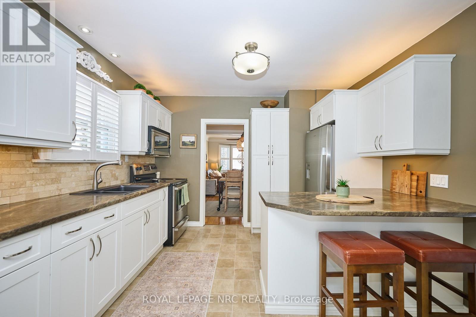 7 Perth Street, St. Catharines, Ontario  L2P 3C8 - Photo 10 - X12739112