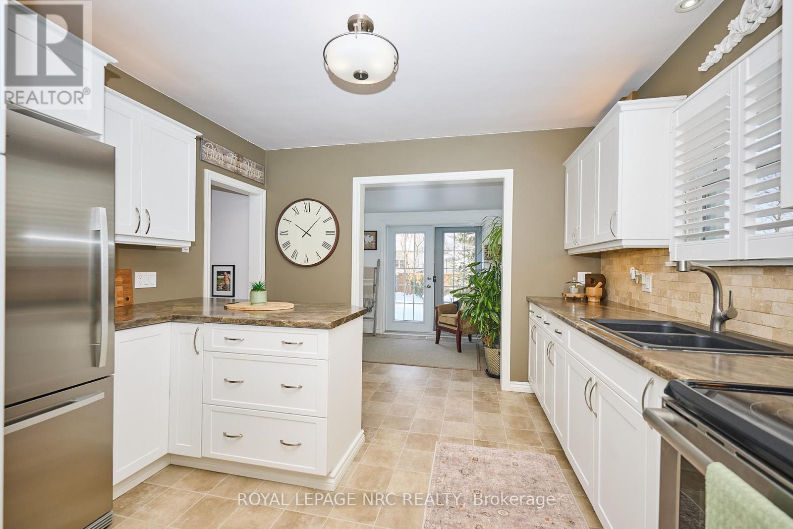 7 Perth Street, St. Catharines, Ontario  L2P 3C8 - Photo 9 - X12739112