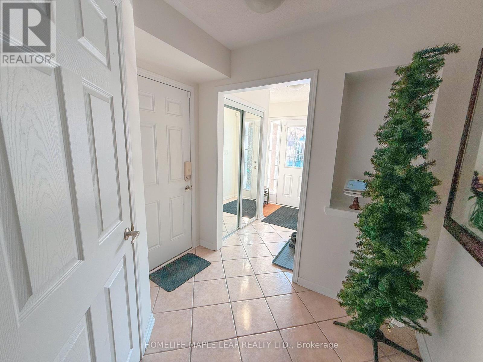 561 Speyer Circle, Milton, Ontario  L9T 0Y1 - Photo 9 - W12658360