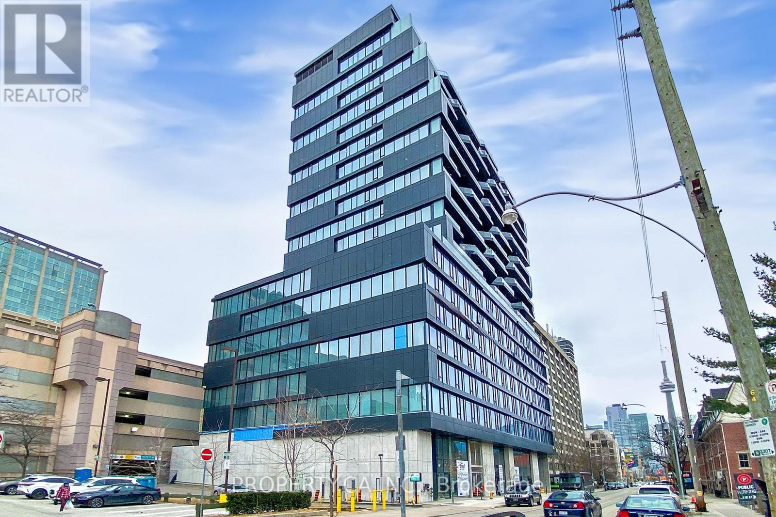 520 - 195 MCCAUL STREET, Toronto, Ontario