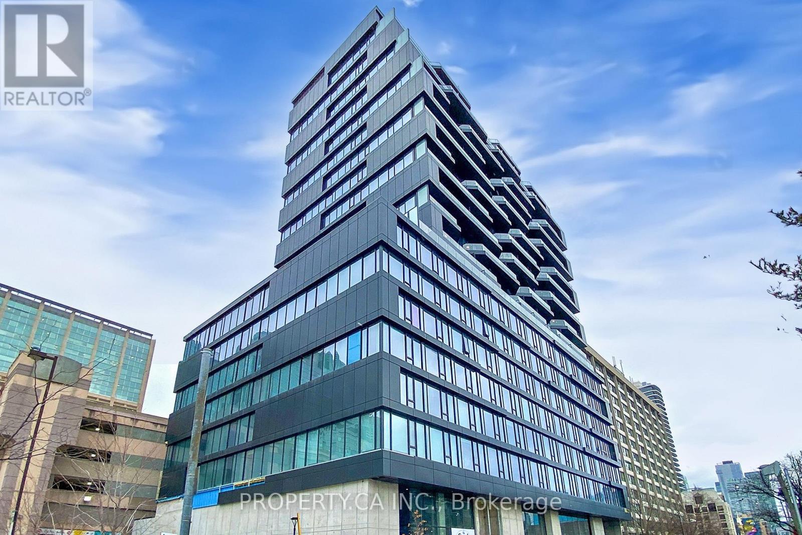 520 - 195 Mccaul Street, Toronto, Ontario  M5T 0E5 - Photo 2 - C12739020