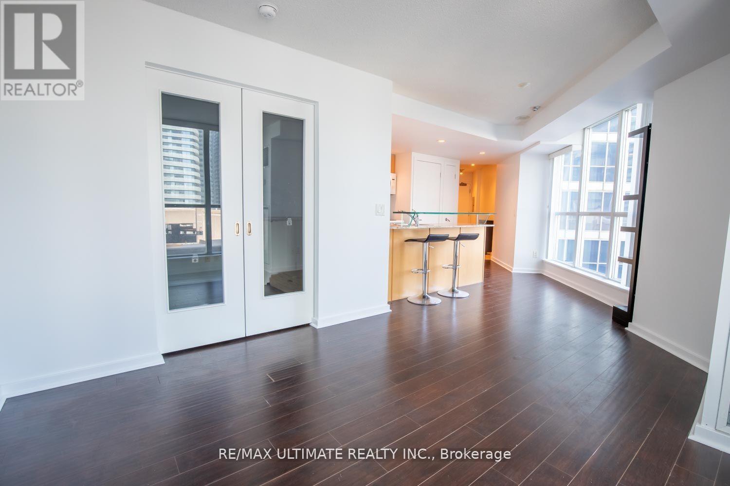 801 - 208 Queens Quay W, Toronto, Ontario  M5J 2Y5 - Photo 11 - C12739022