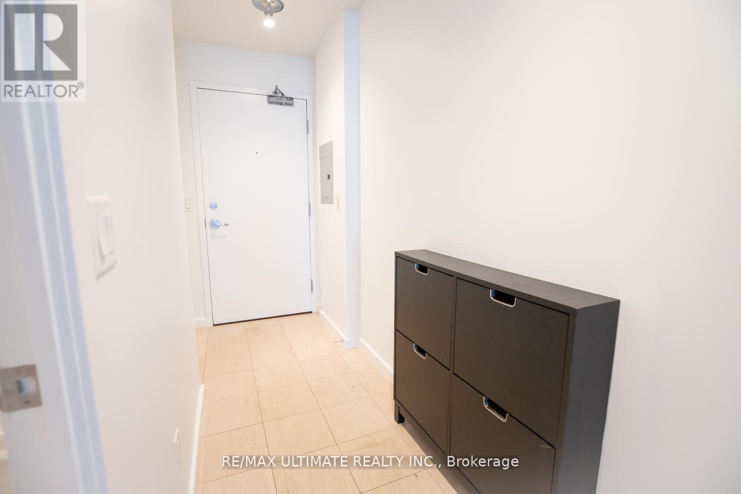 801 - 208 Queens Quay W, Toronto, Ontario  M5J 2Y5 - Photo 3 - C12739022