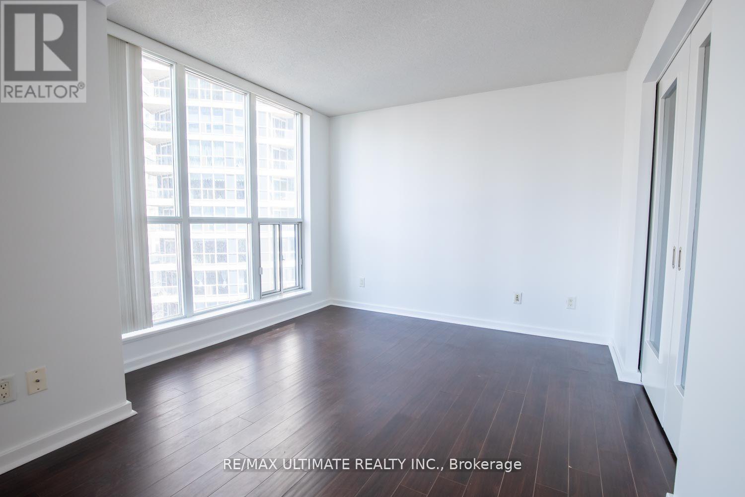801 - 208 Queens Quay W, Toronto, Ontario  M5J 2Y5 - Photo 7 - C12739022