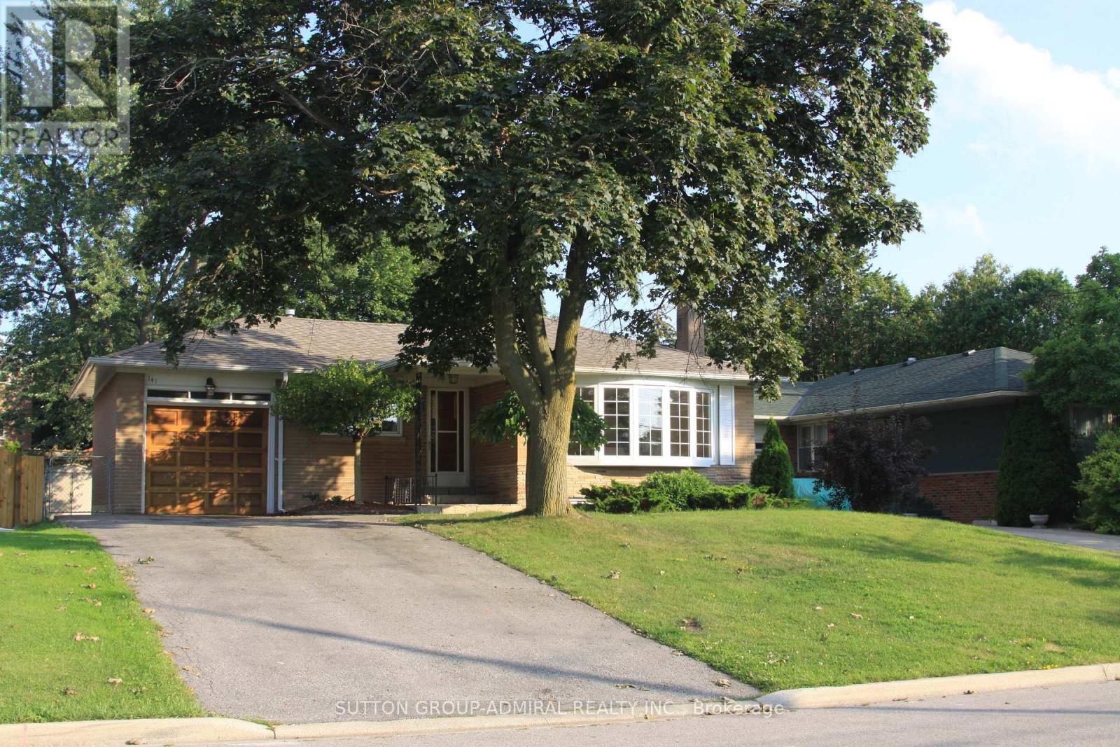 MAIN FL - 141 ELVASTON DRIVE, Toronto, Ontario