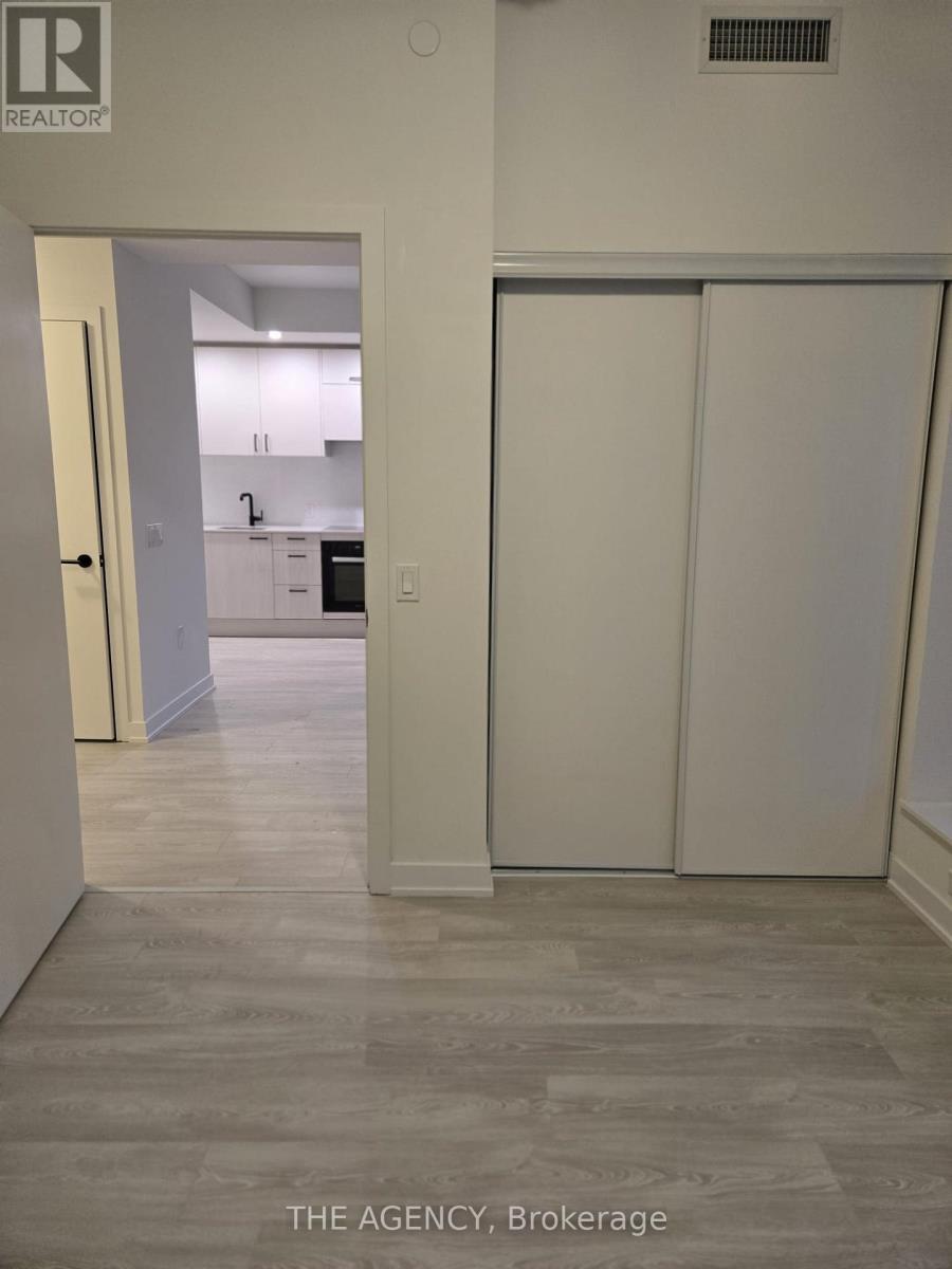 905 - 1 Quarrington Lane, Toronto, Ontario  M3C 0S4 - Photo 10 - C12739132