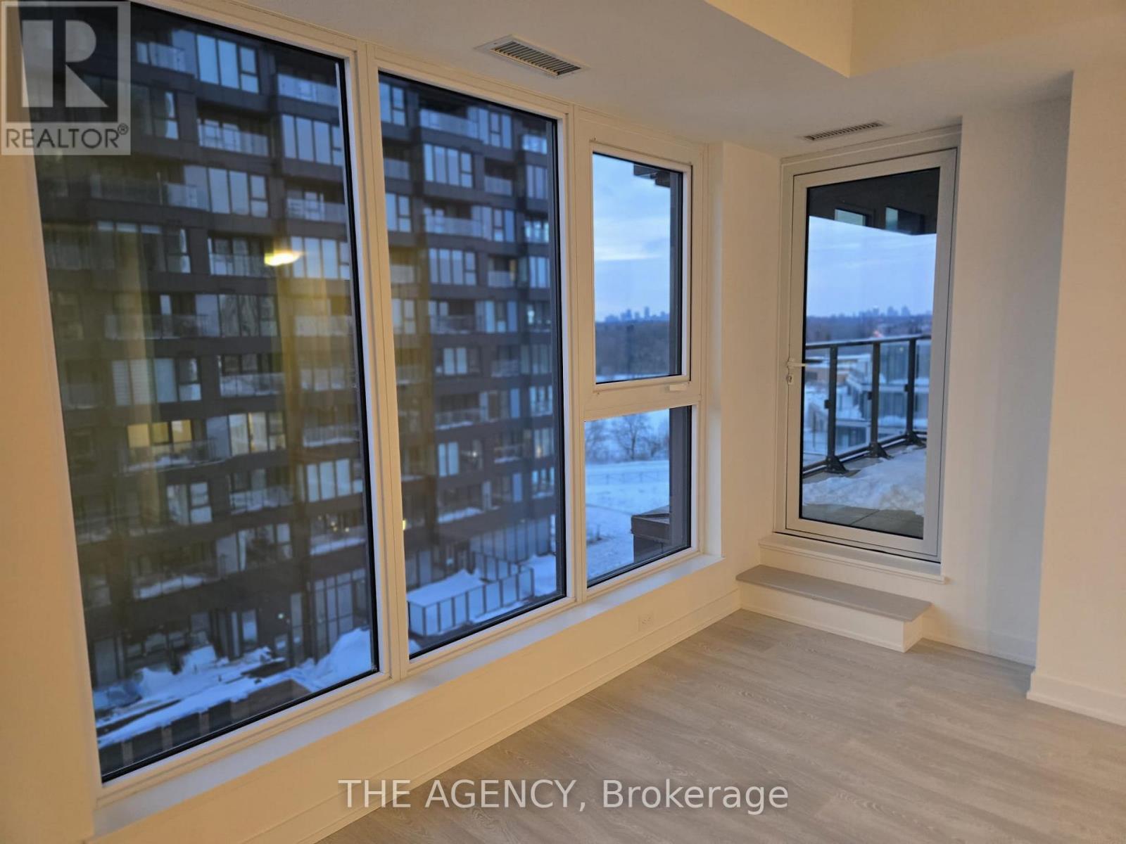 905 - 1 Quarrington Lane, Toronto, Ontario  M3C 0S4 - Photo 6 - C12739132