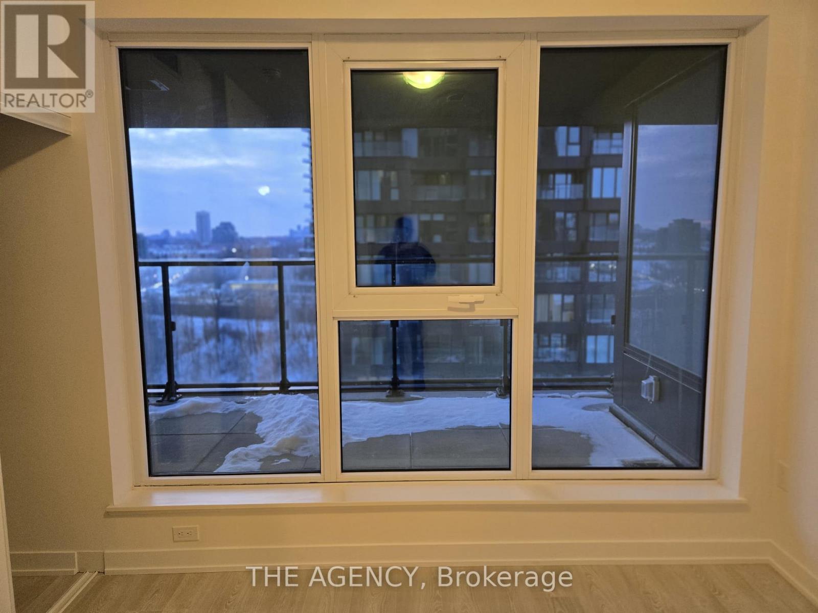 905 - 1 Quarrington Lane, Toronto, Ontario  M3C 0S4 - Photo 7 - C12739132