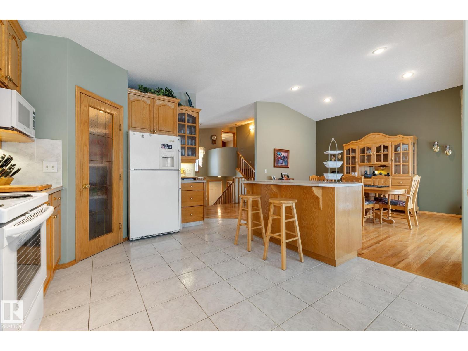 6807 163 Av Nw, Edmonton, Alberta  T5Z 3C6 - Photo 18 - E4471436