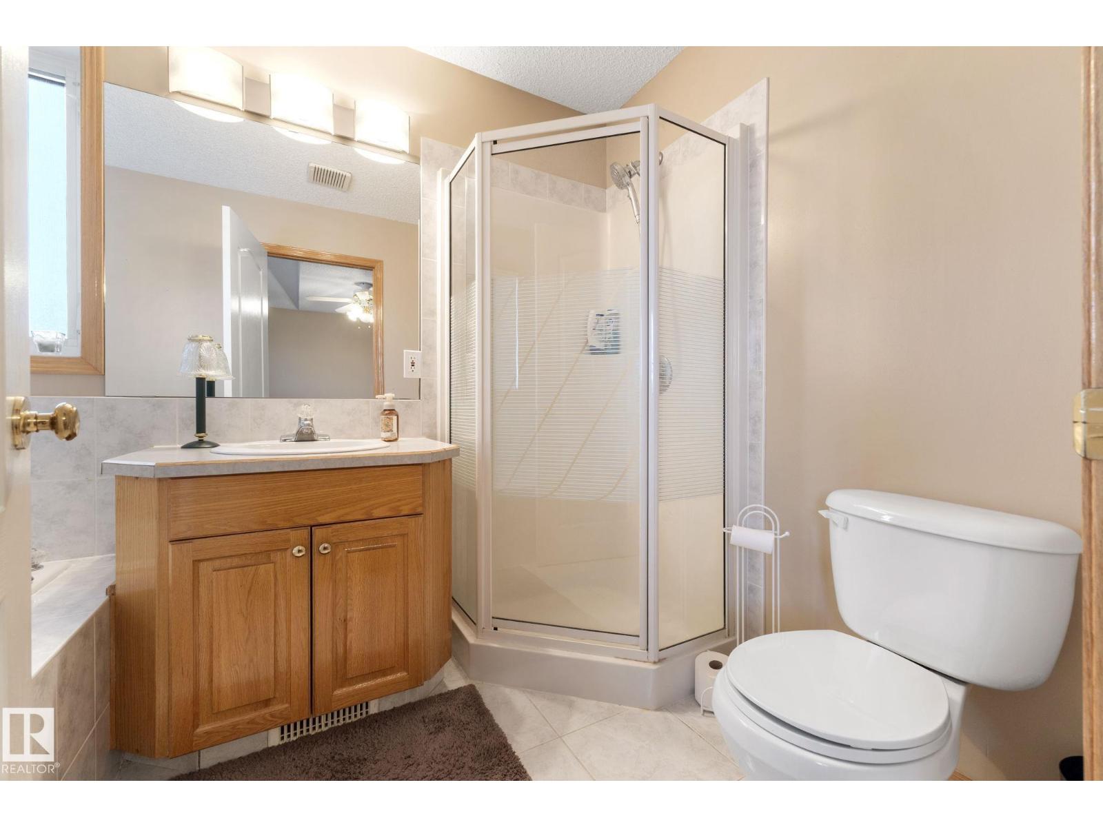 6807 163 Av Nw, Edmonton, Alberta  T5Z 3C6 - Photo 36 - E4471436