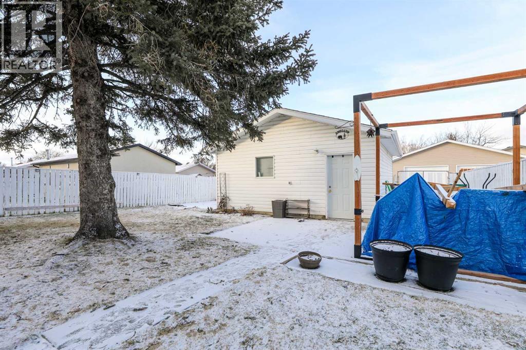 2414 18 Street N, Lethbridge, Alberta  T1H 4P9 - Photo 28 - A2280544