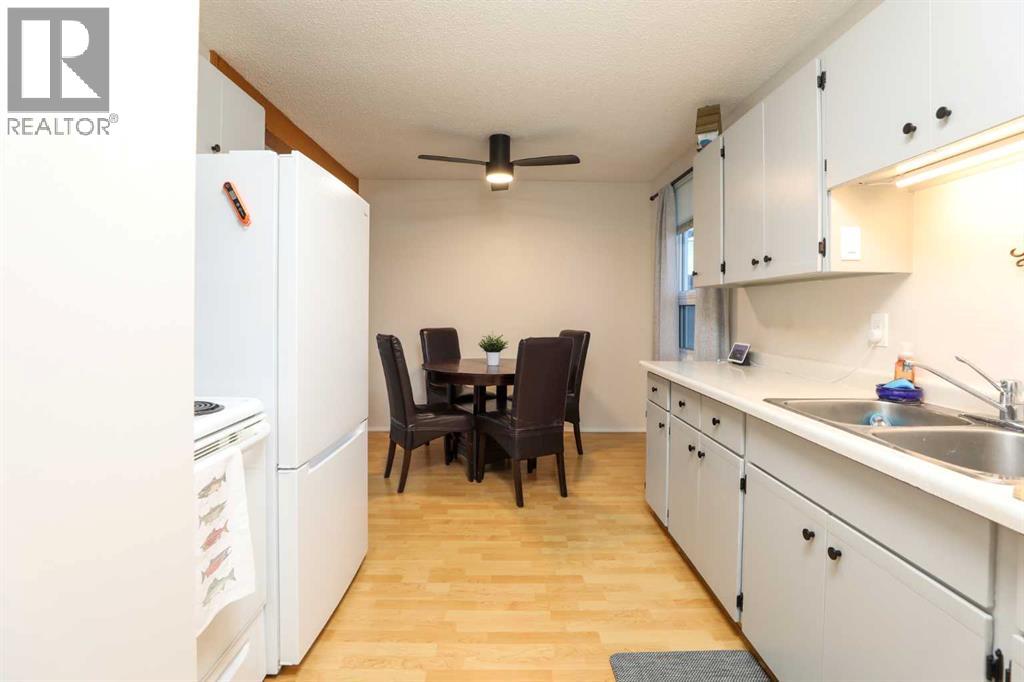 2414 18 Street N, Lethbridge, Alberta  T1H 4P9 - Photo 10 - A2280544