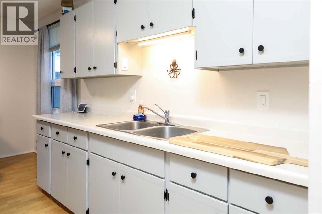 2414 18 Street N, Lethbridge, Alberta  T1H 4P9 - Photo 7 - A2280544