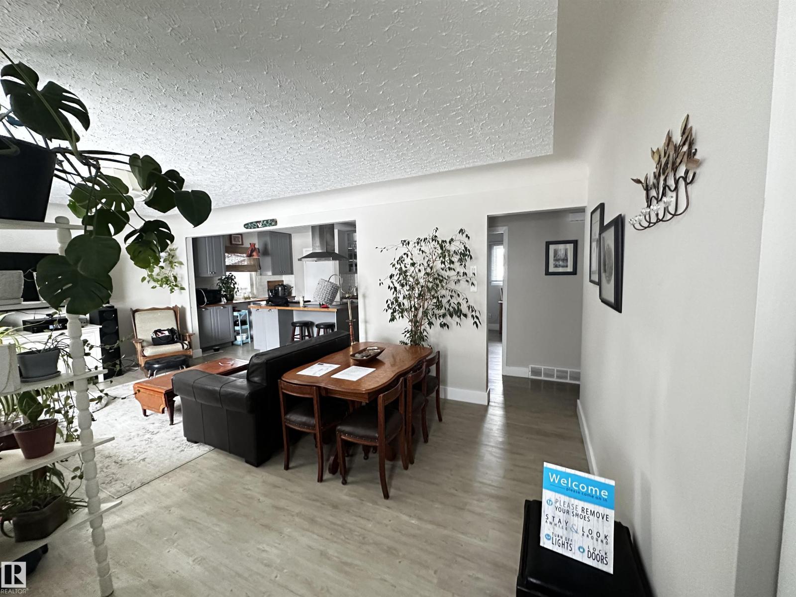 10548 40 St Nw, Edmonton, Alberta  T6A 1T1 - Photo 5 - E4458971